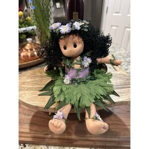 Green Tree Musical Doll Hawaiian Wind Up Shelf Sitter Plays Aloha Oe